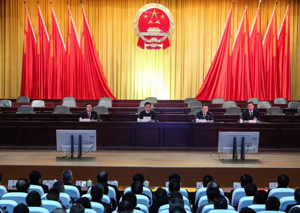 市十七屆人大四次會(huì)議黨員代表會(huì)議召開
