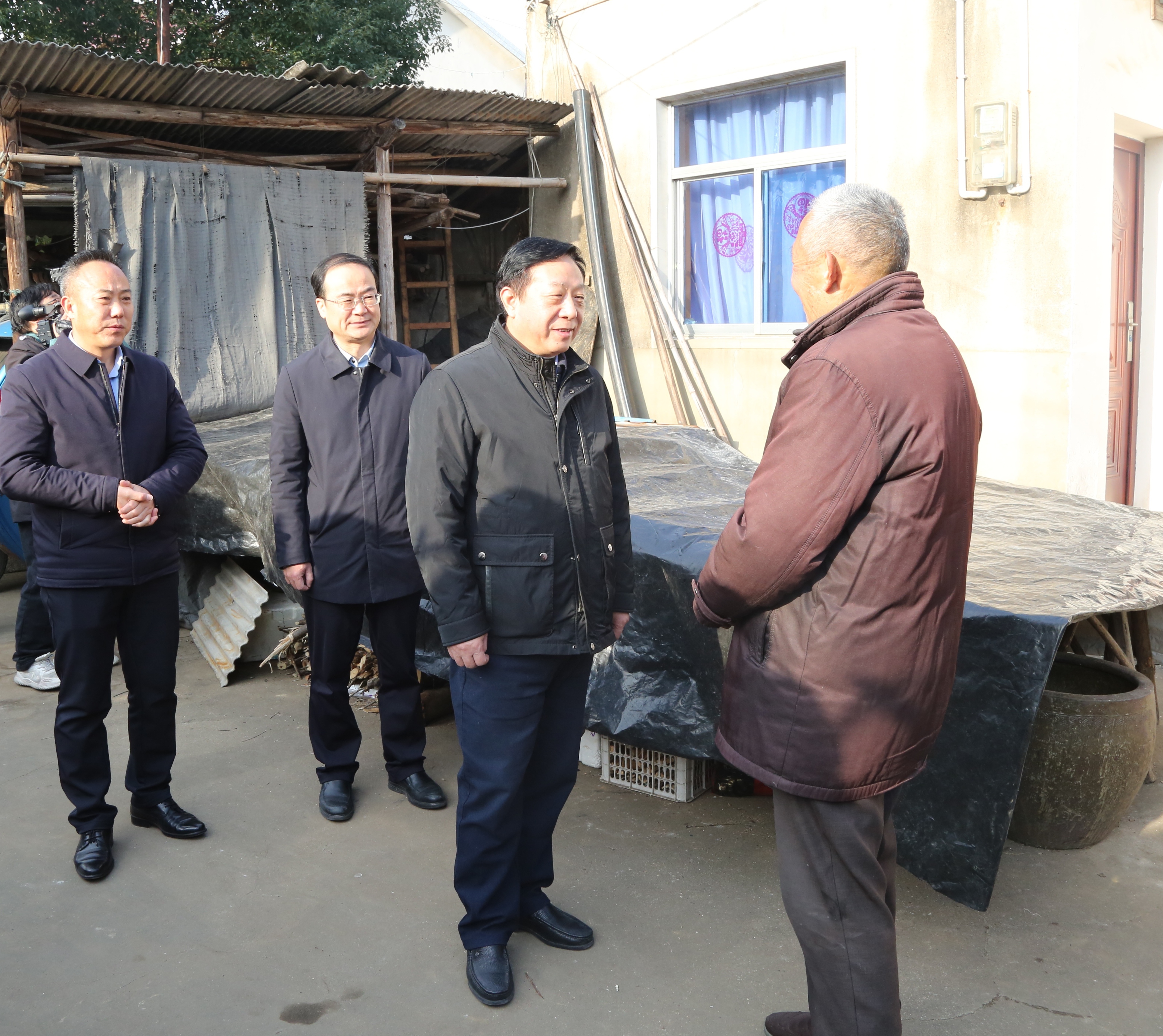 送去親切關(guān)懷 致以新春問候</BR>張夢生慰問城鄉(xiāng)困難群體